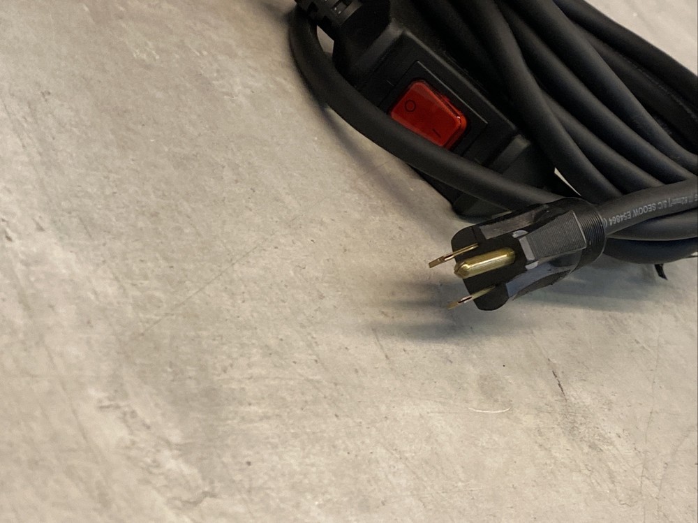 Kino Flo DIV-400U Diva Lite for Studio Lighting