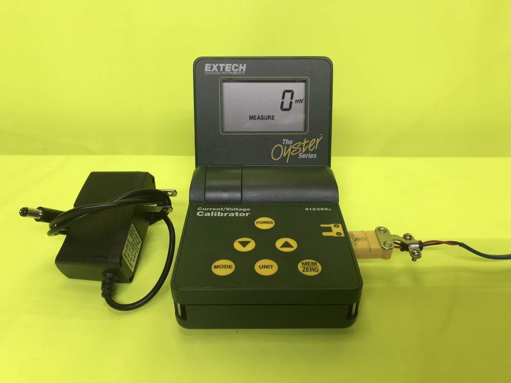 EXTECH 412355A Current And Voltage Calibrator