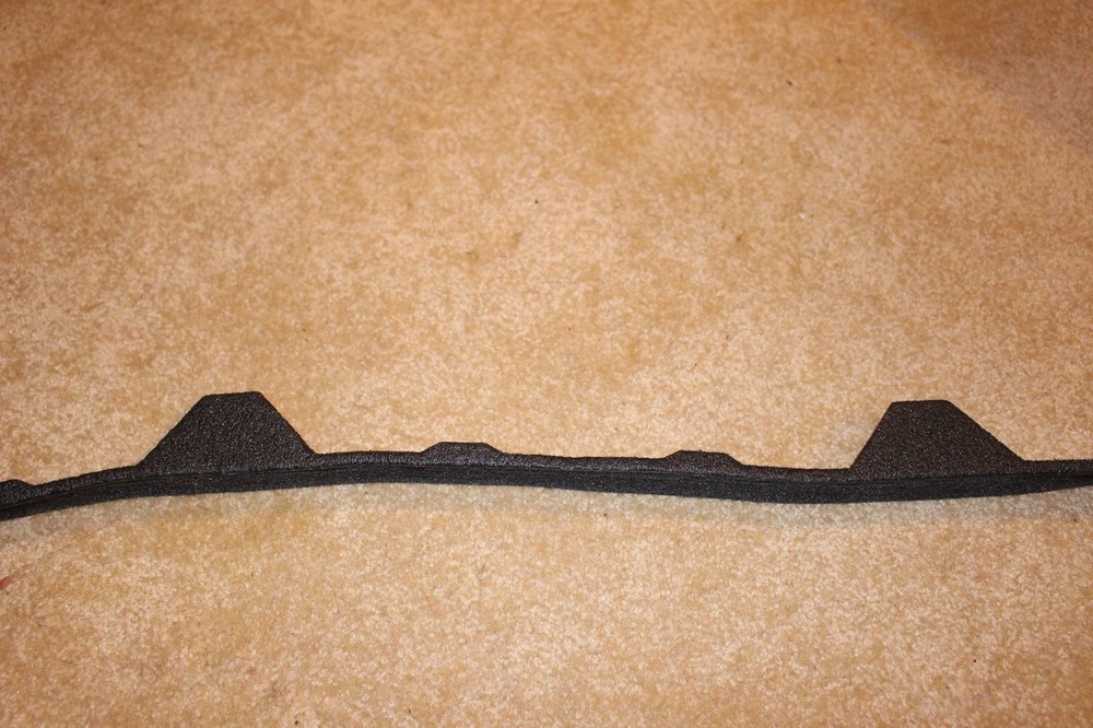 R Panel Foam Inside Closure Strips (100 Pack) 12 in Profile 3 ft Long