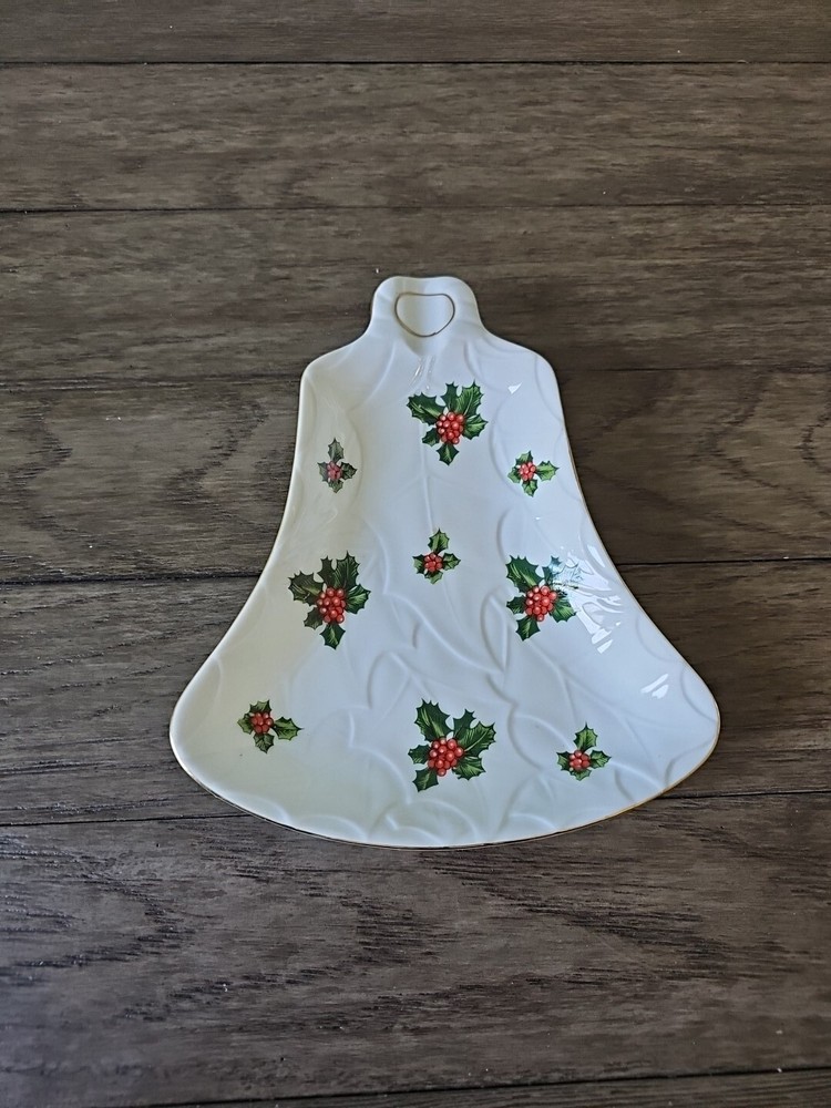 Lefton China Holly Garland Lot