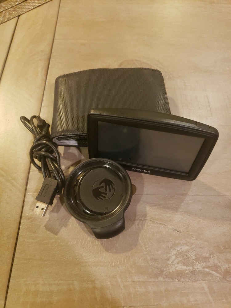 TOM TOM XL GPS N14644 Bundle