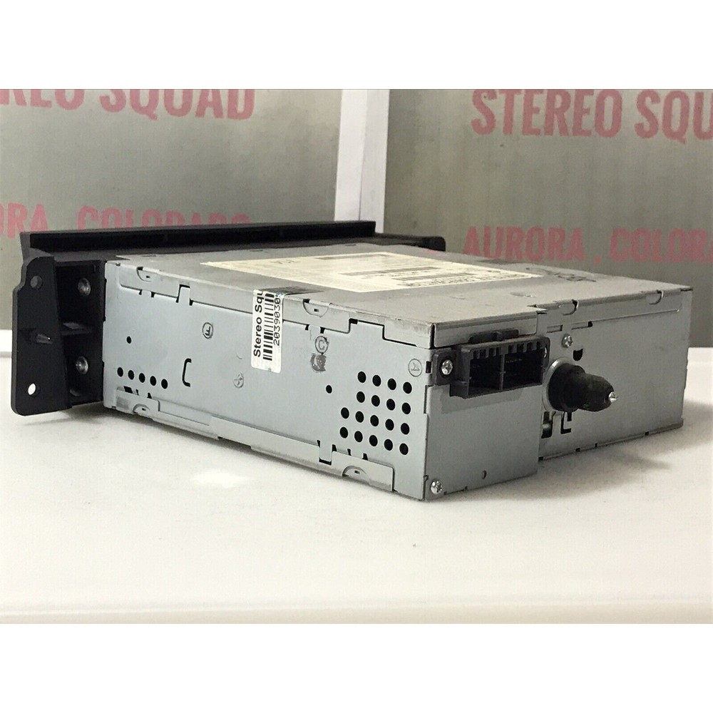 “CH838” 2004-2008 Chrysler Pacifica 6 CD DVD player changer (tested See Pics)