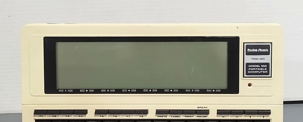 RadioShack TRS-80 Model 100 Battery-Powered Portable Computer - Untested