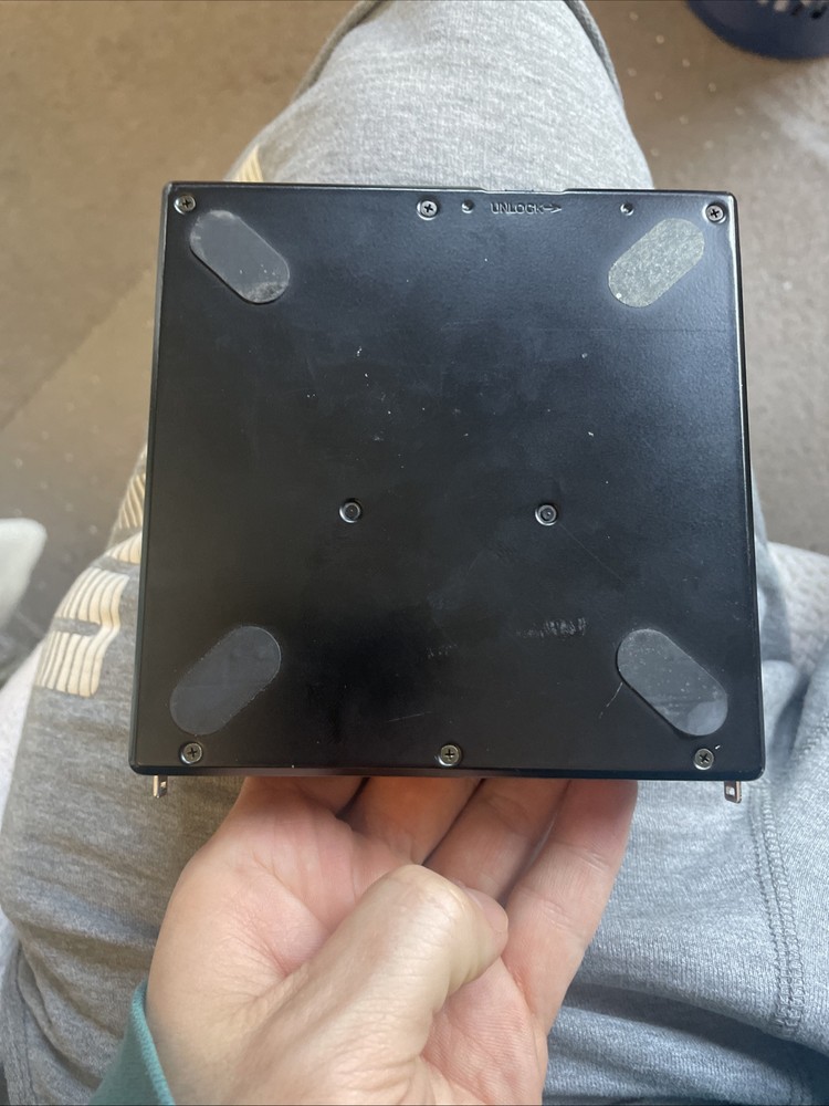 Panasonic SL-NP10 / Technics SL-XP5 Portable CD Player Discman READ DESCRIPTION