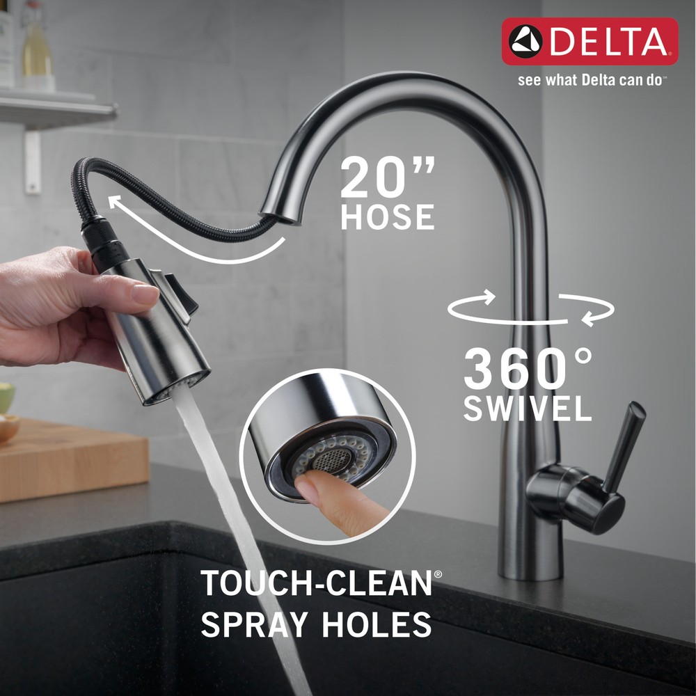 Delta Essa Pull-Down Kitchen Faucet in Arctic Stainless-Certified Refurbished