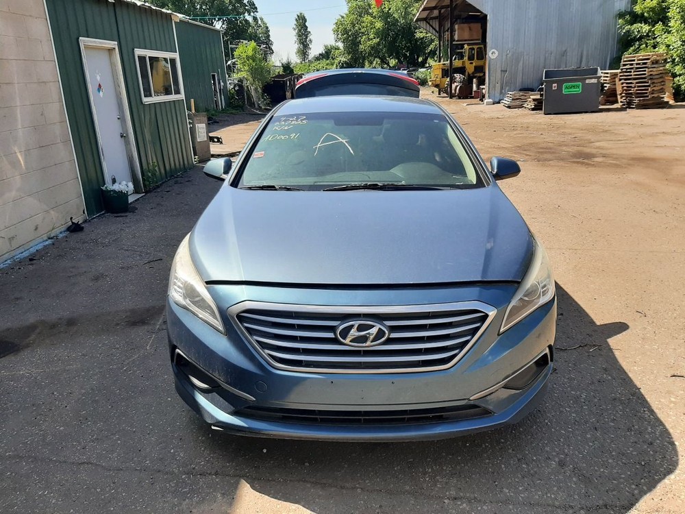 SONATA    2016 High Mounted Stop Light 1025846