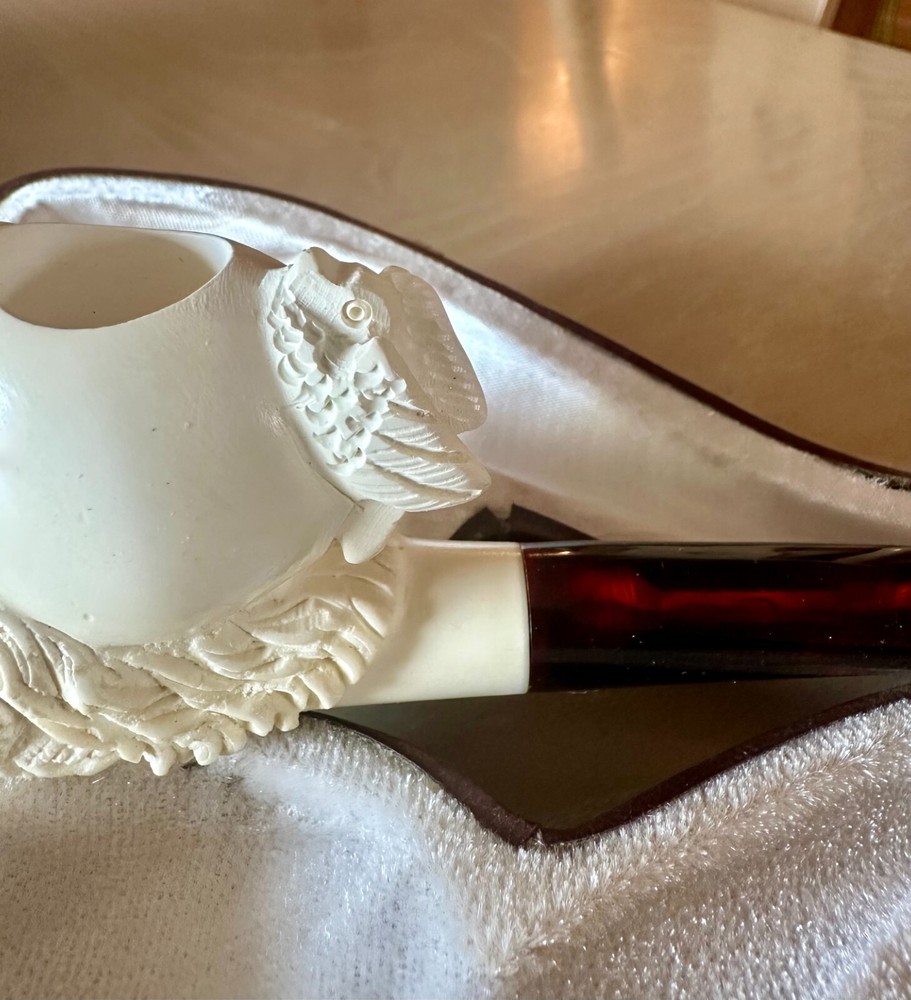 Block meerschaum pipe in case