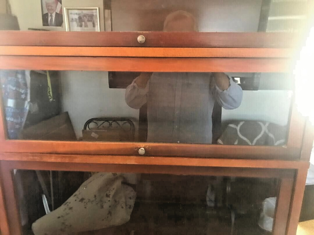 .ANTIQUE GLOBE WERNICKE 5 STACK SECTIONAL MAHOGANY BARRISTER BOOKCASE.