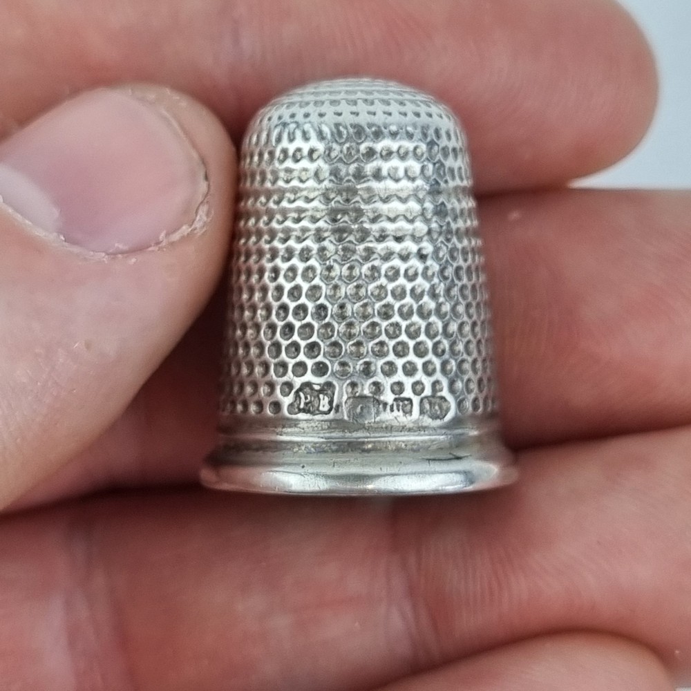 Vintage Solid Silver Thimble Worn Hallmarks Platnauer Brothers?