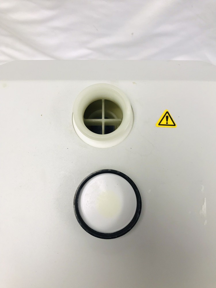 Solid State Cooling Systems SSCS Thermo Cube Recirculating TEC Chiller 10-300-1C