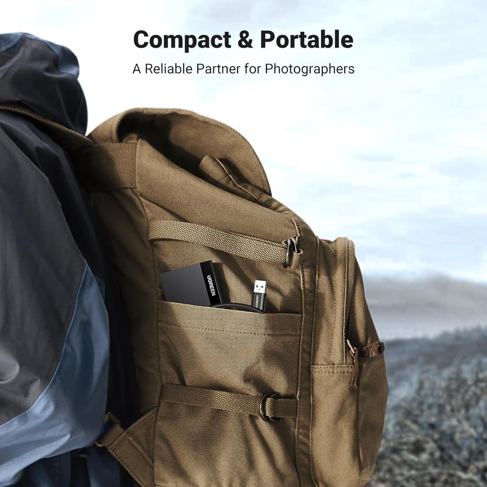 Portable USB 3.0 SD Card Reader for Quick 4 Card Access - Compact Black Hub