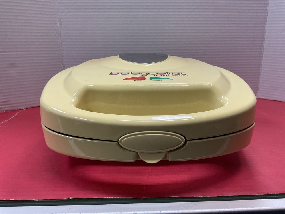 baby cakes donut maker 12 used