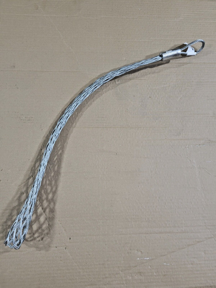 Legrand PL2502 M/L Duty Single Eye Pulling Grip 2.50"-3.50" Cable Diameter Range