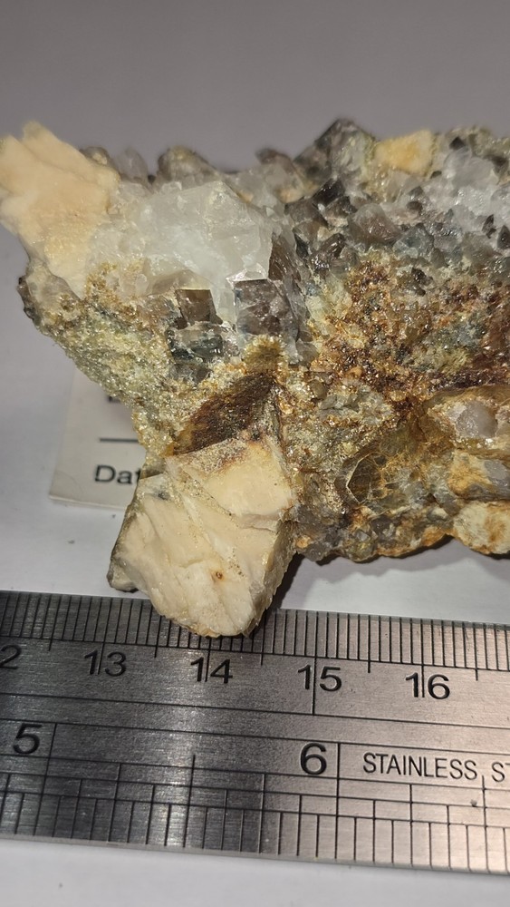 APATITE. MEGILIGGAR ROCKS. CORNWALL