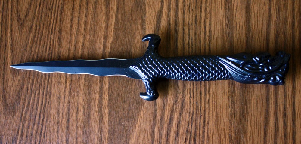 Fantasy Prop Clawed Hunting knife Cosplay