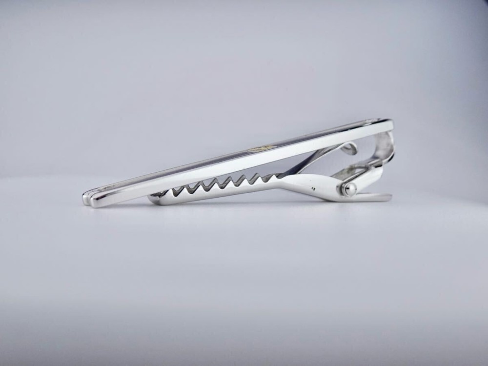 Burberry Silver Tie Pin Bar 7-7-377