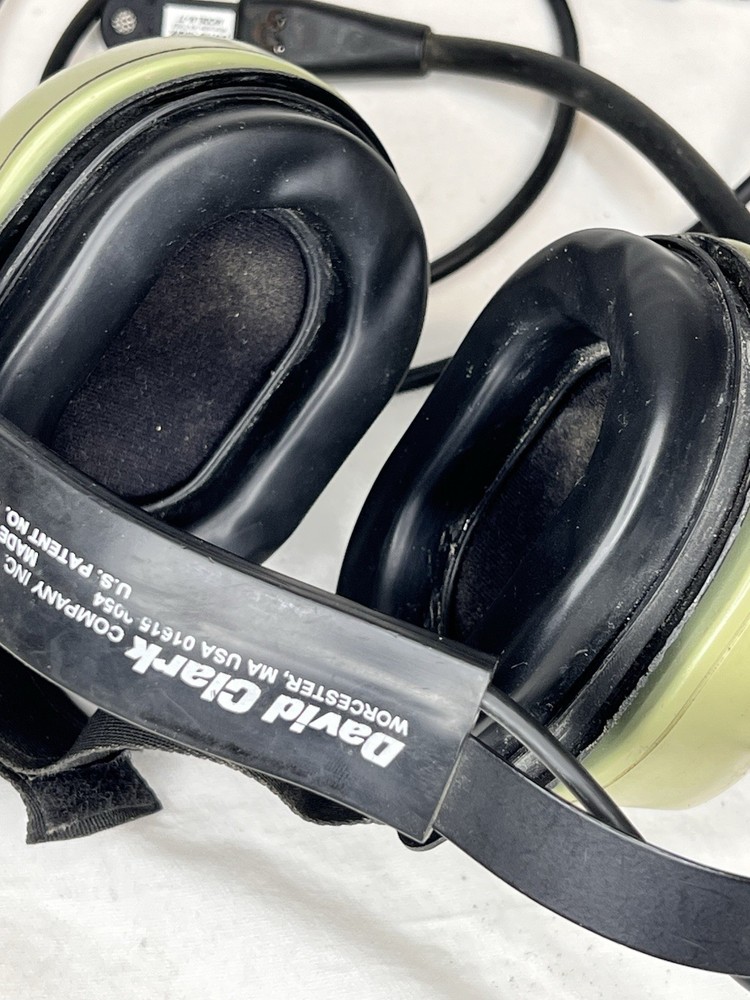 David Clark H6040 Headset With Boom Mounted M-77 Electret Microphone