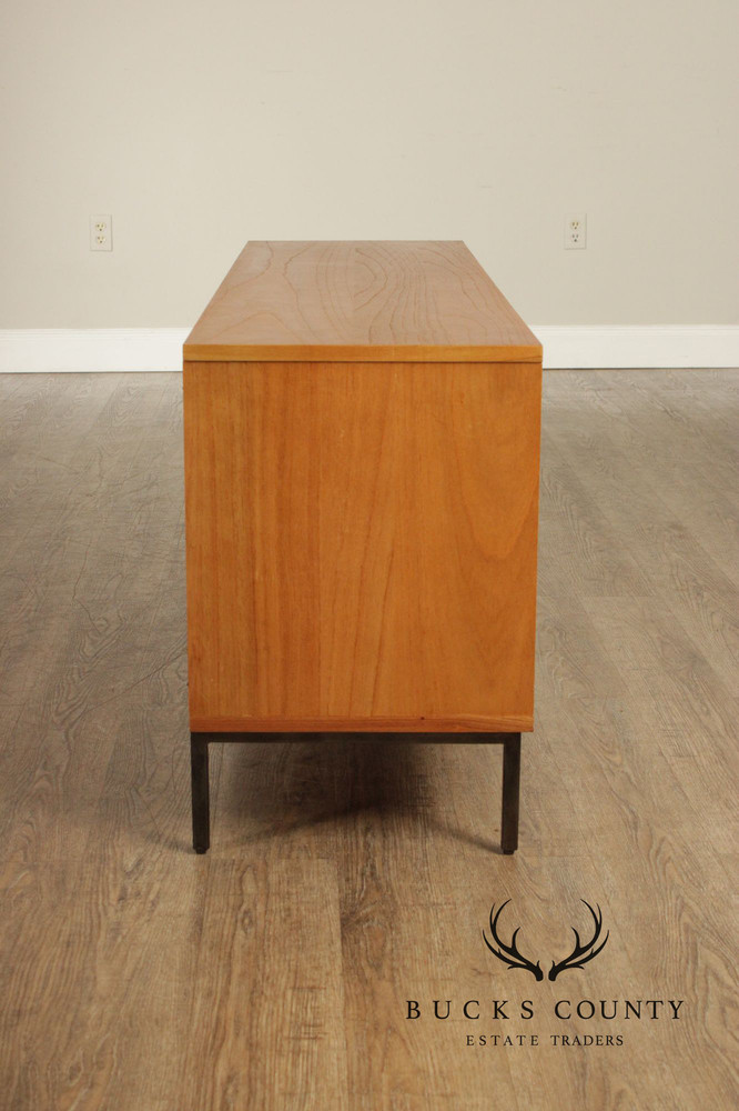 Hopper Studio Mid Century Modern Style 'Sophia' Media Console