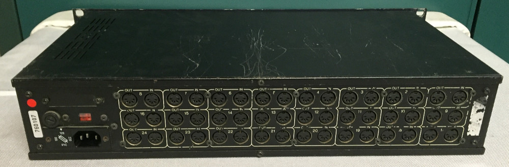 t.c. electronic MM24 MIDI Matrix