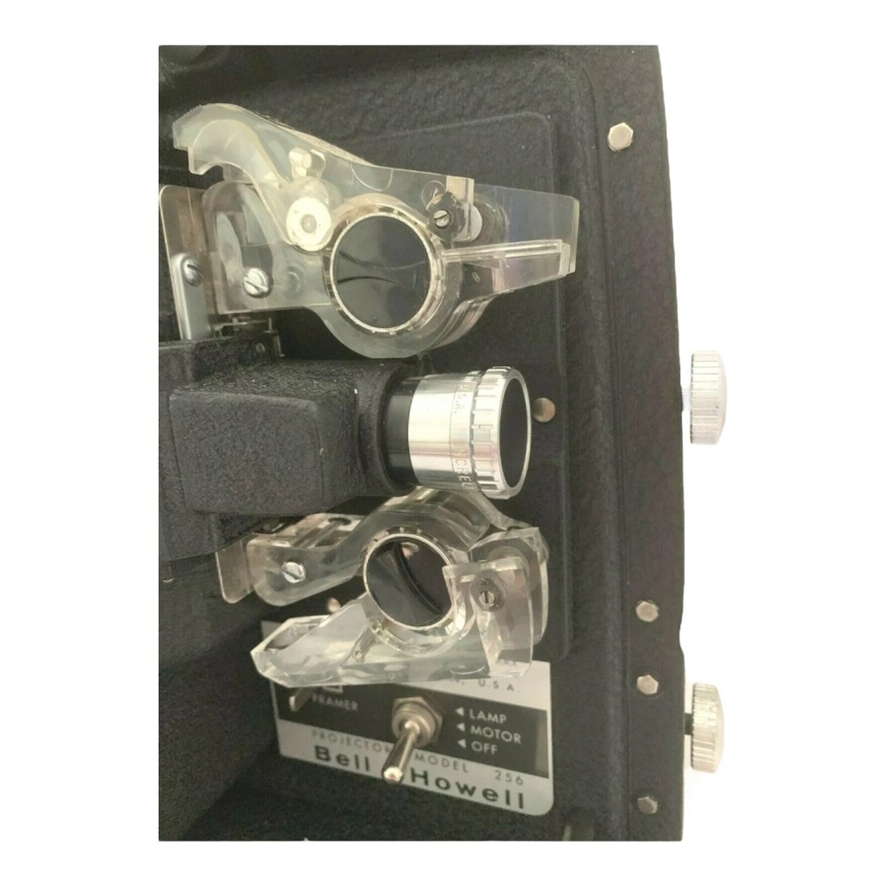 Vtg Bell and Howell Automatic Threading Projector 8mm Model 256 & Case - Working