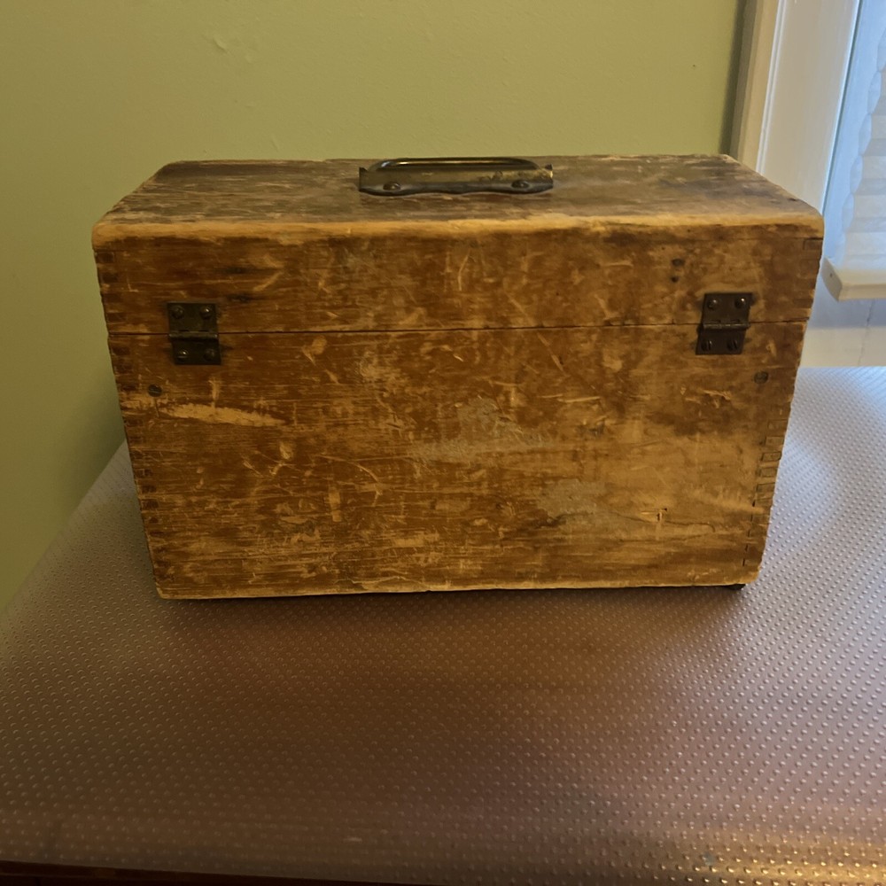 Vintage Transit With Pine Carrying Box
