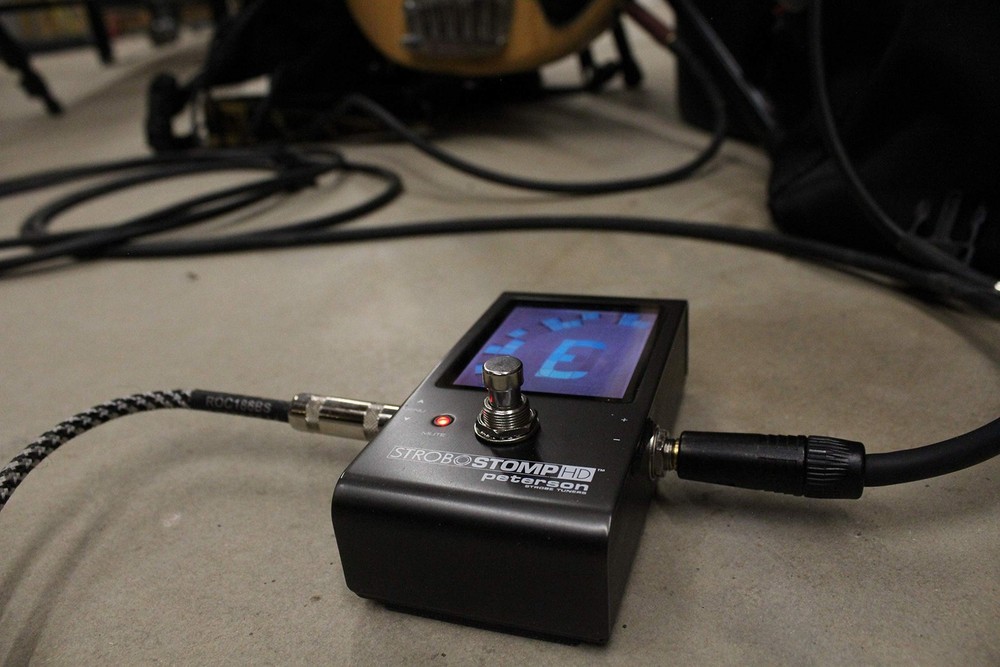 Compact HD Pedal Tuner with Full Color Display and True Bypass Functionality