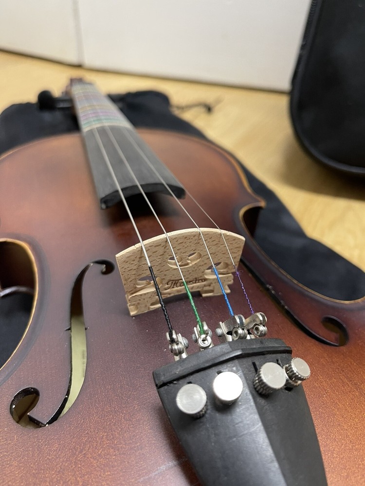 Maestro MAVK 44 4/4 4-String Satin Violin With Case *Needs Bow*