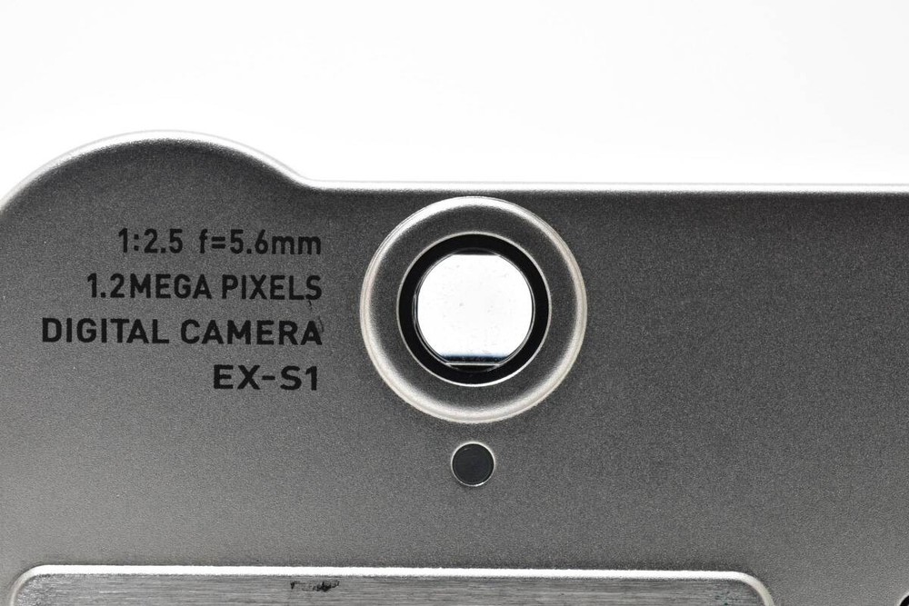 CASIO EXILIM EX-S1 Silver Compact Digital Camera AC100V Tested
