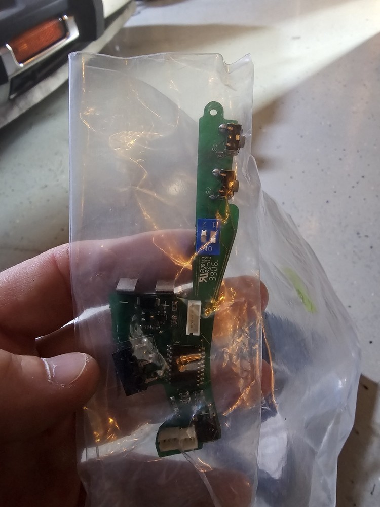 DYE DM10 Aloha Paintball / Billy Wing