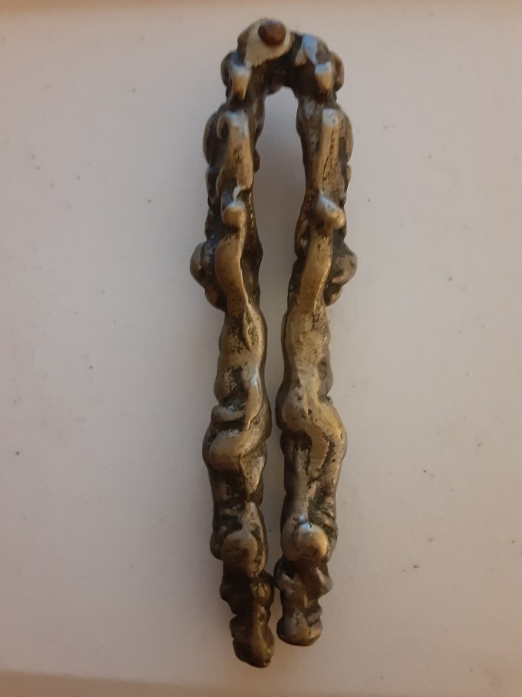 VTG./ ANTIQUE SOLID BRASS NUTCRACKER W/ CHERUB HANDLES