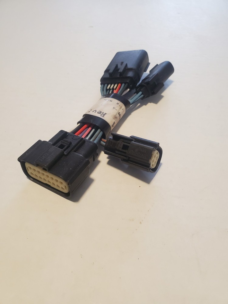 Harley Davidson Rear Speaker Interconnect Wire Harness 69200714