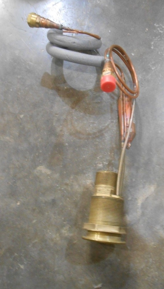 HVAC Expansion Valve with Refrigerant Distributing Nozzle (159-A5)