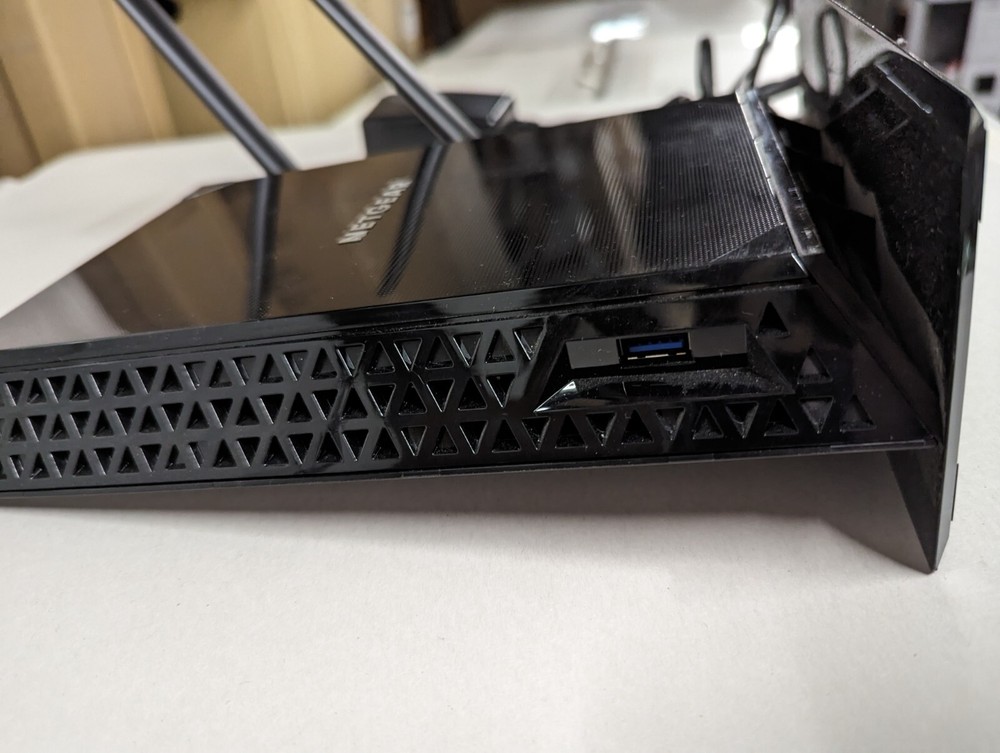 NETGEAR ROUTER EXTENDER 280-12202-01