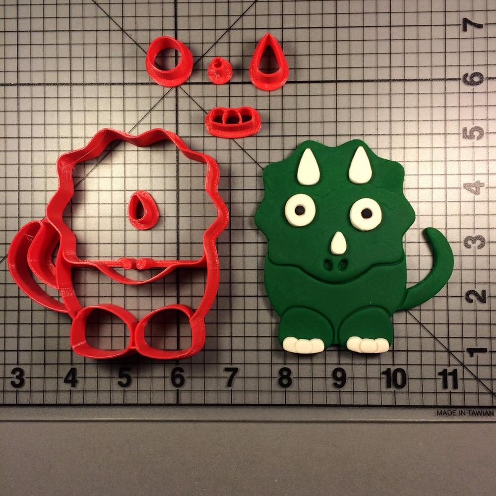 Triceratops 100 Cookie Cutter Set