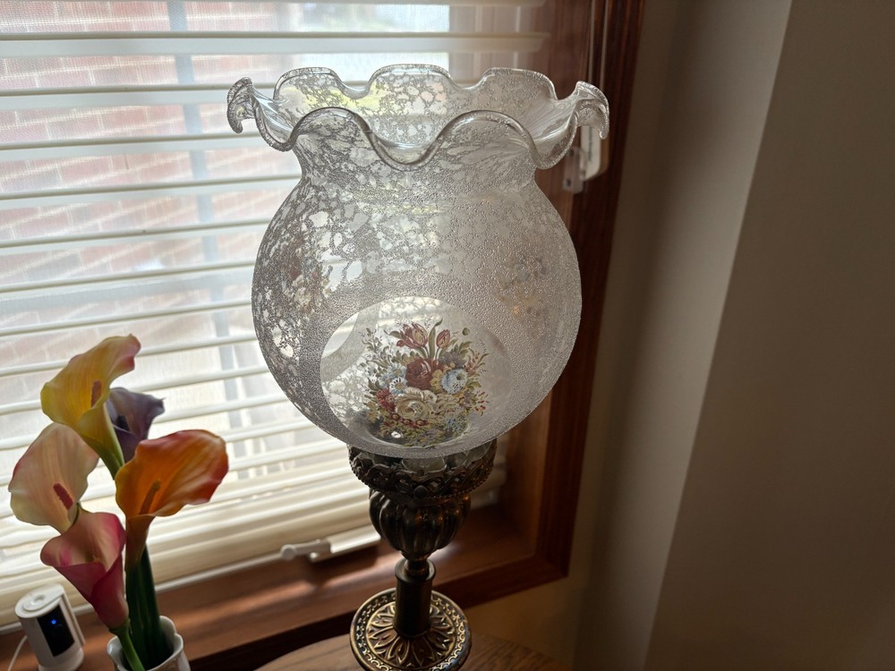 Lacy Look Globe Lamp Shade