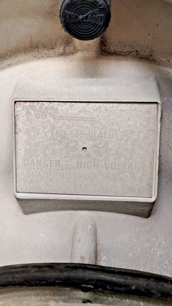 TWR Lighting FB-L-865 Beacon, Vintage High Voltage, pulled working.