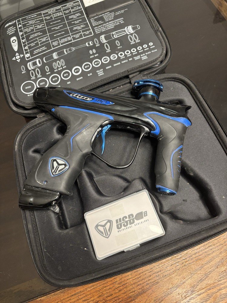 Dye Paintball M2 Black/Dark Blue