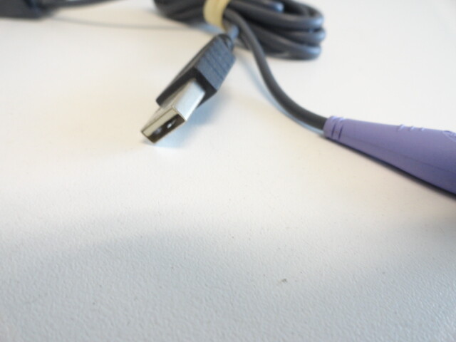 L15: Logitech C-BD9-DUAL Cordless Mouse And Keyboard Receiver