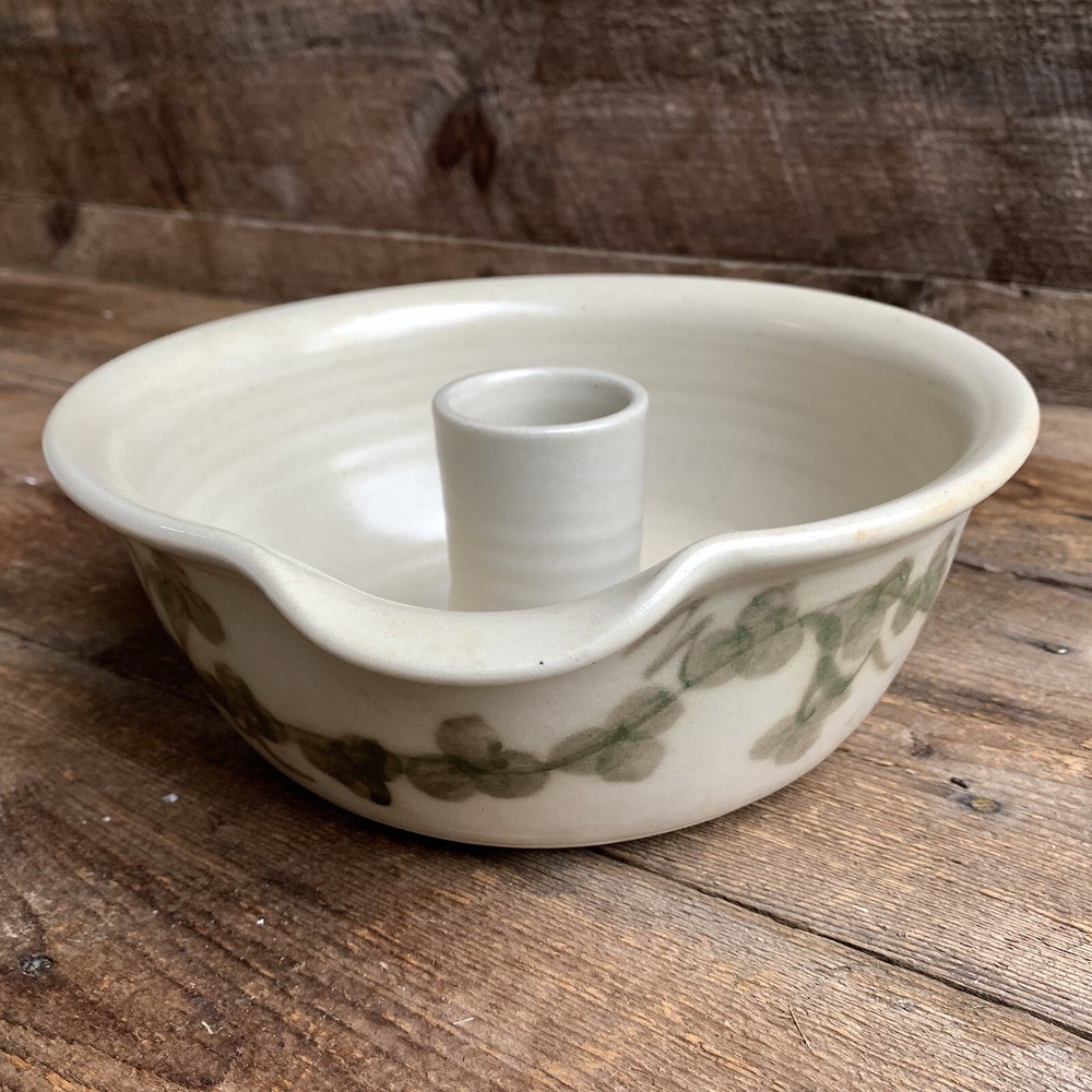 Chicken Roaster Ivy Vine Pattern Hand Thrown John Petree ? 10” Dinnerware
