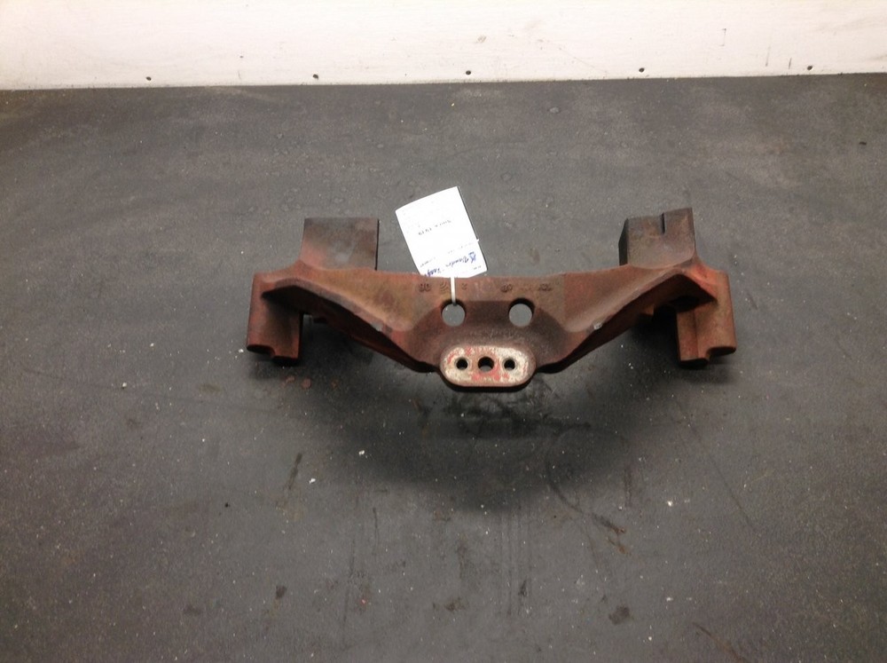 Cummins ISX Engine Mount - Used | P/N 3104016