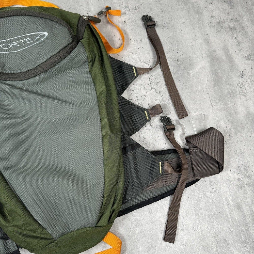 VORTEX Hiking Backpack - Green/Gray - Read