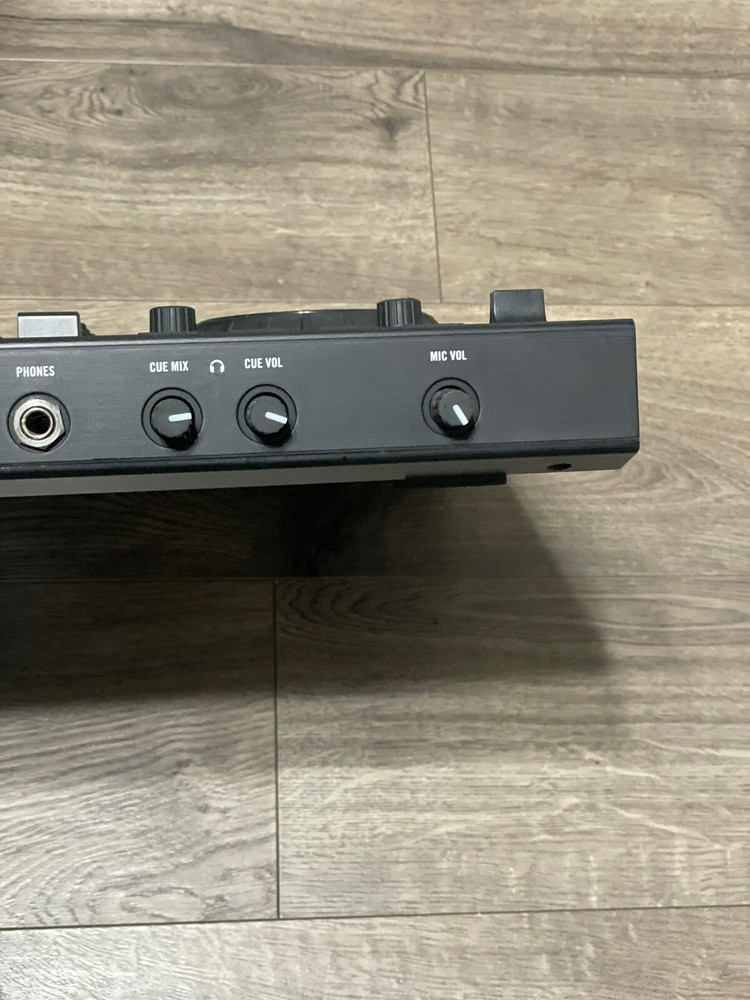 NATIVE INSTRUMENTS TRAKTOR KONTROL S4 DJ Controller NI Tractor Control