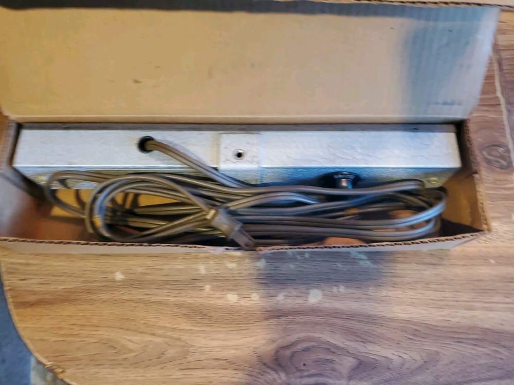 POWERLITE JUNIOR MODEL 20 TESTED AND WORKING