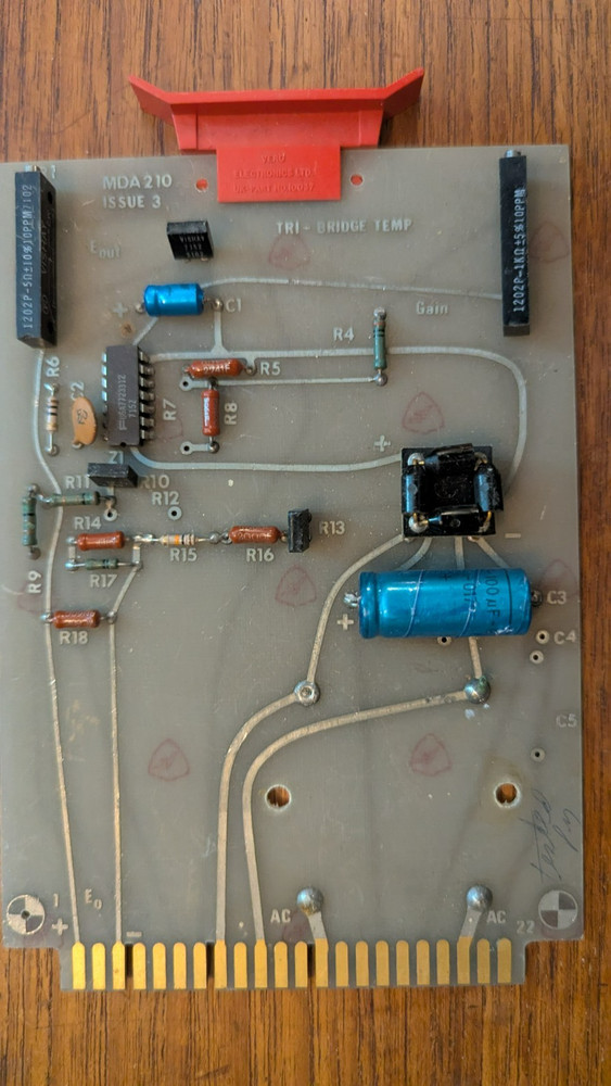 Vintage MDA210 ISSUE 3 TRI‑BRIDGE TEMP Precision Instrumentation Module