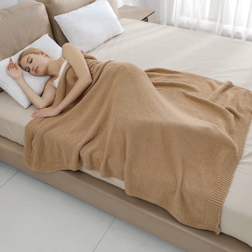 Super Soft Fluffy Throw Blanket Lightweight Cozy Warm Throw Blankets for Couc...