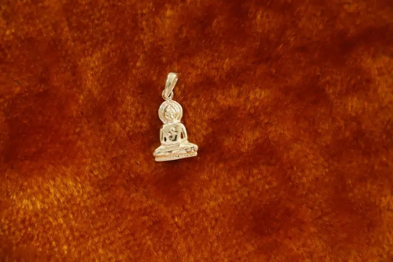 925 Silver Lord Mahaavir Pendant (3gm Approx)