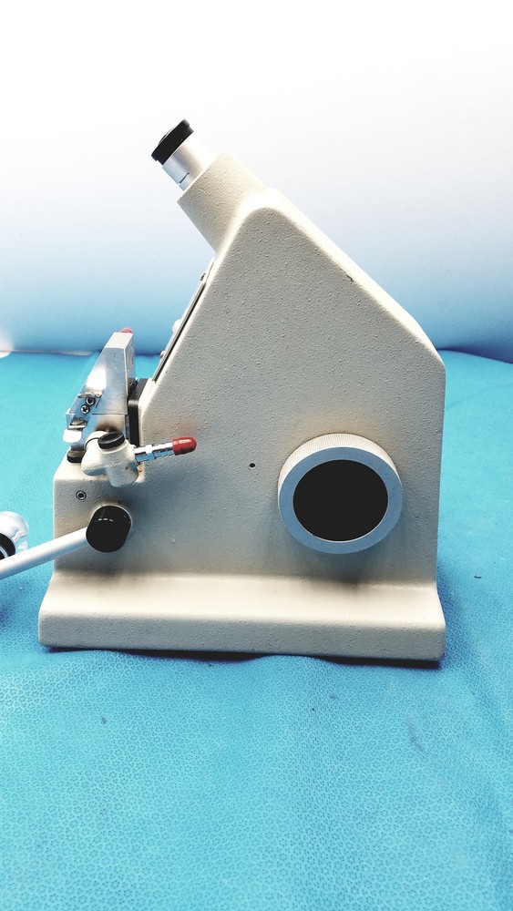 Bausch & Lomb 33.46.10 Benchtop Refractometer