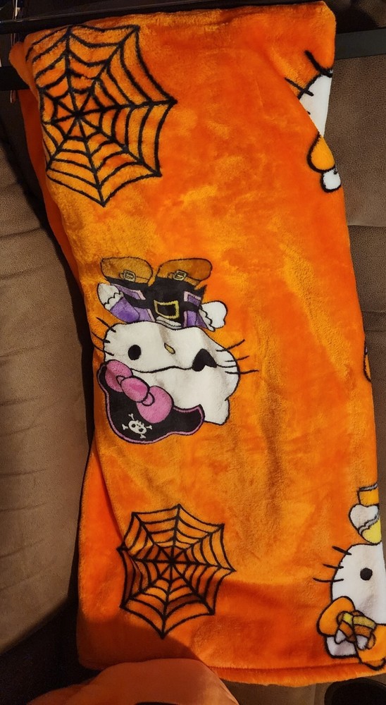Hello Kitty Halloween Blanket