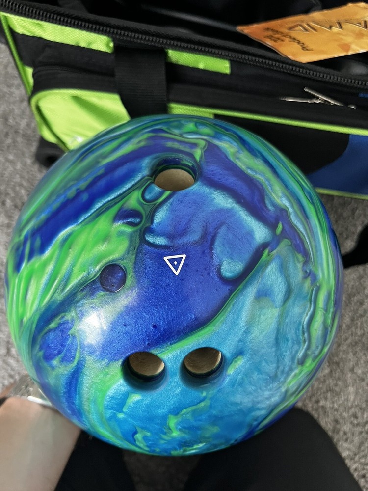 Pyramid Brand Path 2 ball bowling bag With 1 Ball Pyramid Path
