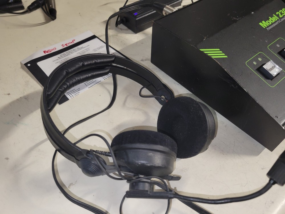 Studio Technologies Model 230 Announcer's Console w Sennheiser HMD 25-1 Headset